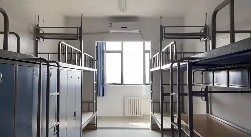 北京林業大學宿舍條件怎么樣,幾個人住,有空調嗎?
